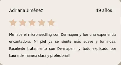 Testimonio de Adriana Jiménez sobre Microneedling Dermapen Tarjeta con reseña de Adriana Jiménez sobre su experiencia con Microneedling Dermapen en Depidi.